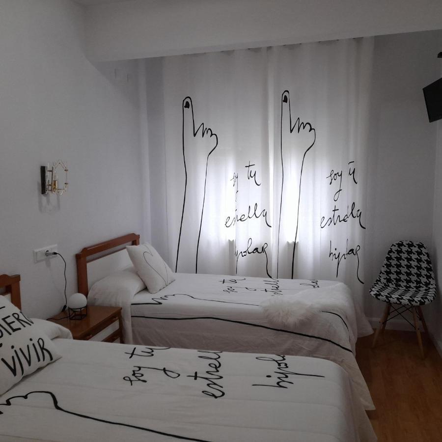 Hostal "Los Chanos El Ruso" Galende Kültér fotó