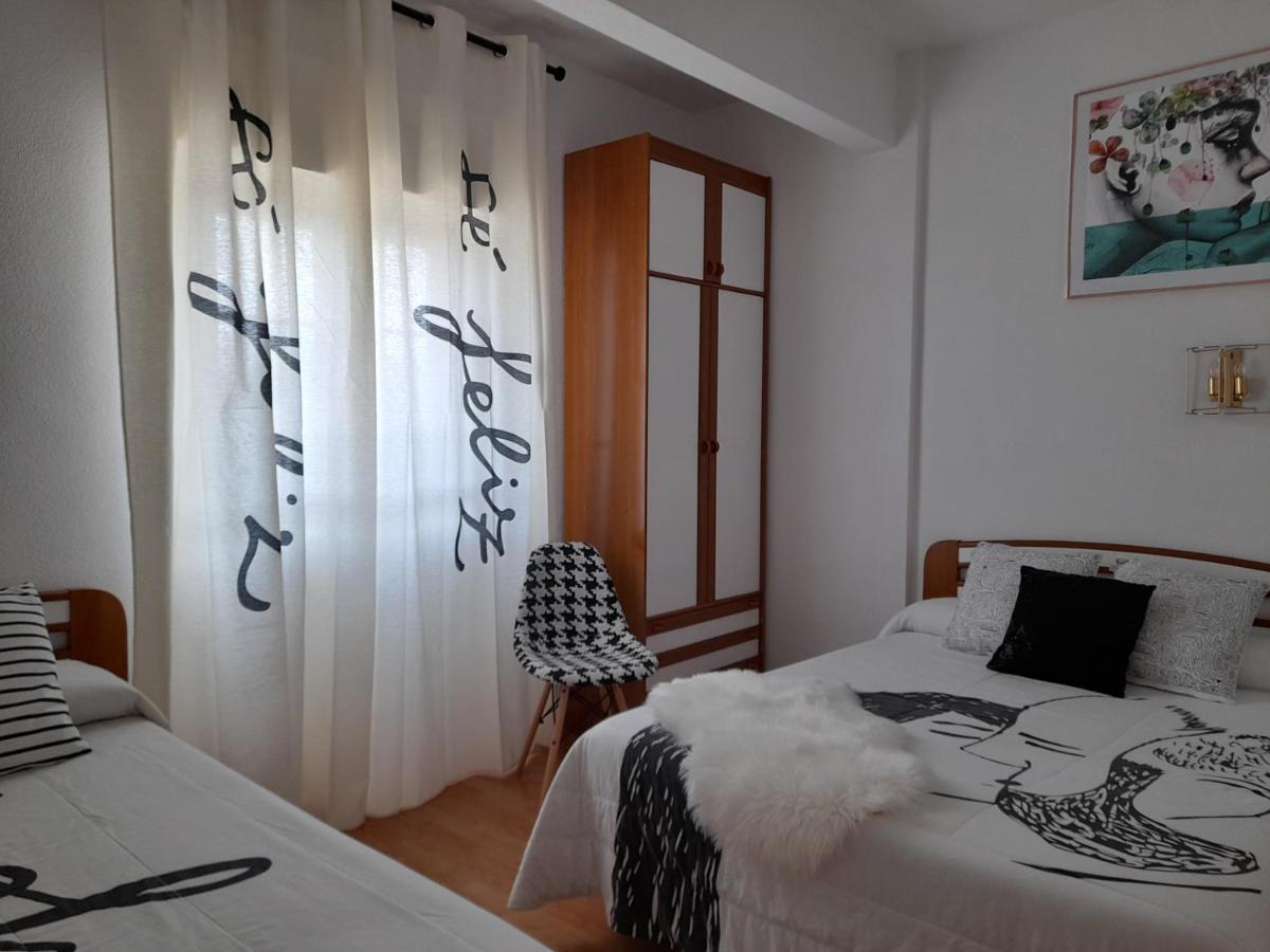 Hostal "Los Chanos El Ruso" Galende Kültér fotó