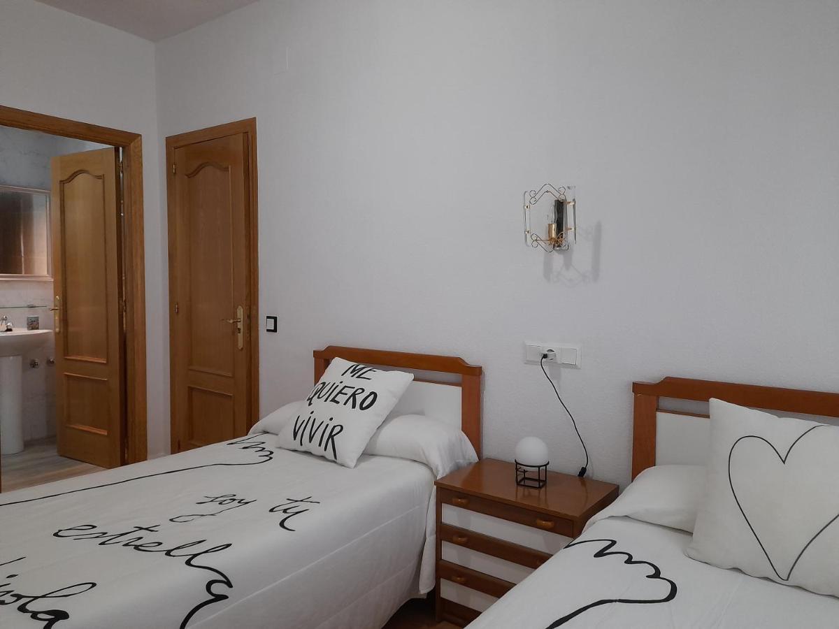 Hostal "Los Chanos El Ruso" Galende Kültér fotó