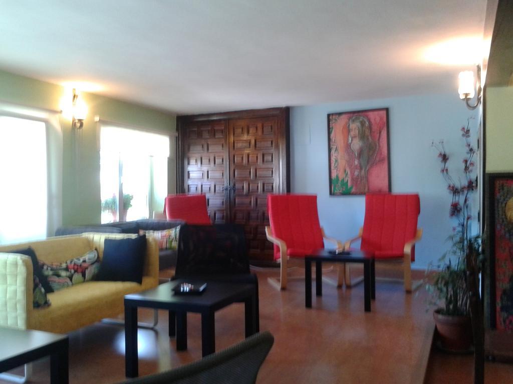 Hostal "Los Chanos El Ruso" Galende Kültér fotó