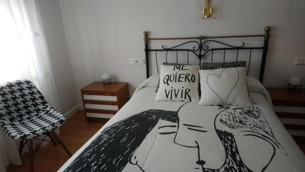Hostal "Los Chanos El Ruso" Galende Kültér fotó